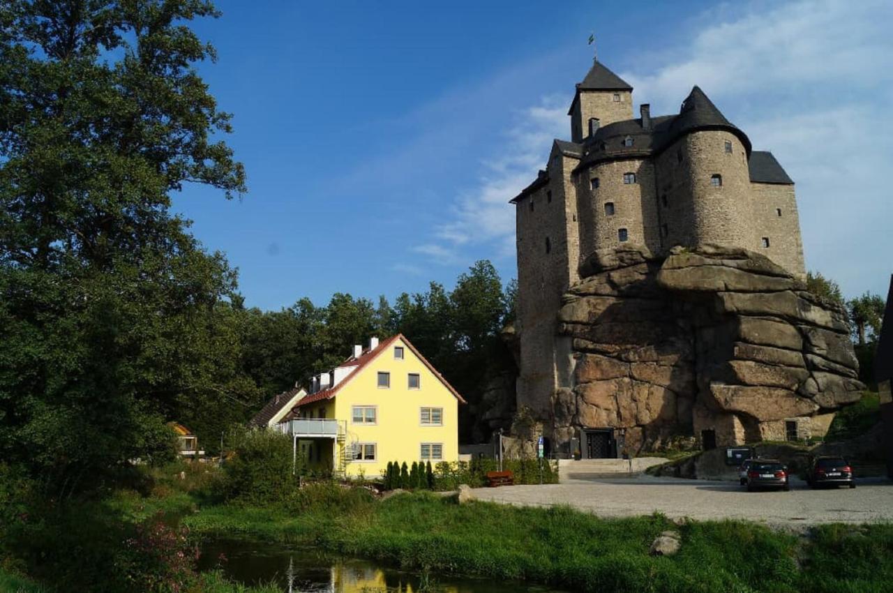 Ferienwohnung Und Sommerhaus Unter Der Burg Falkenberg  Dış mekan fotoğraf