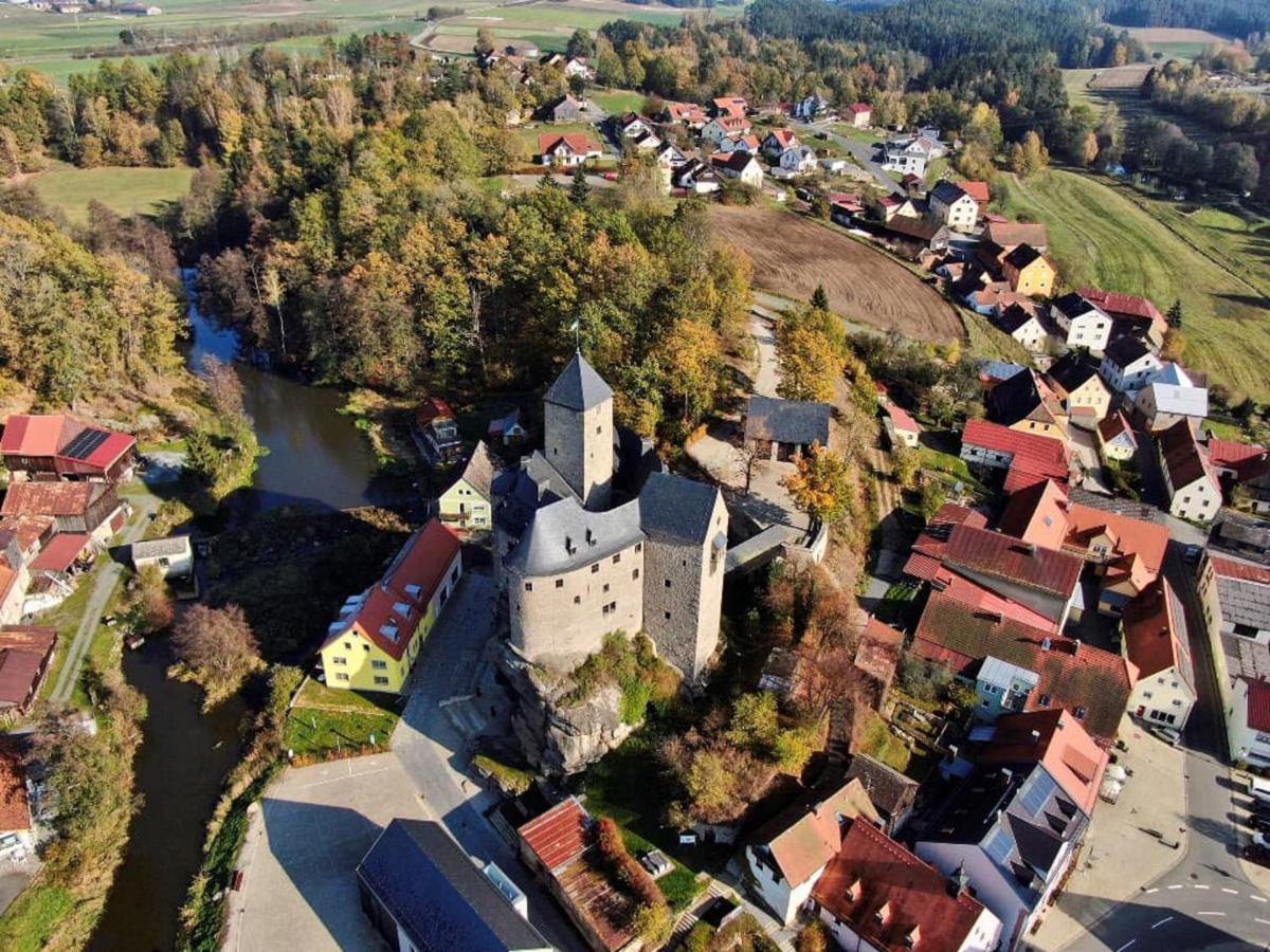 Ferienwohnung Und Sommerhaus Unter Der Burg Falkenberg  Dış mekan fotoğraf